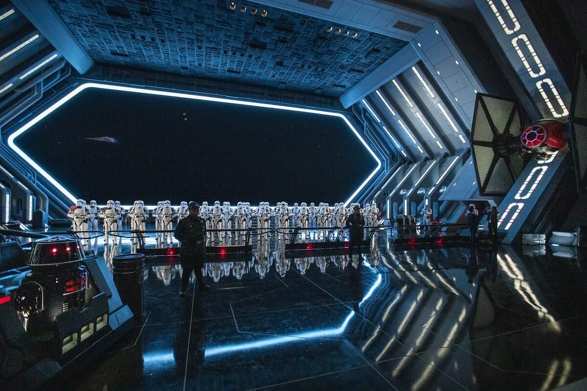 An image of the Star Wars ride in Disneyland (image via Los Angeles Times)