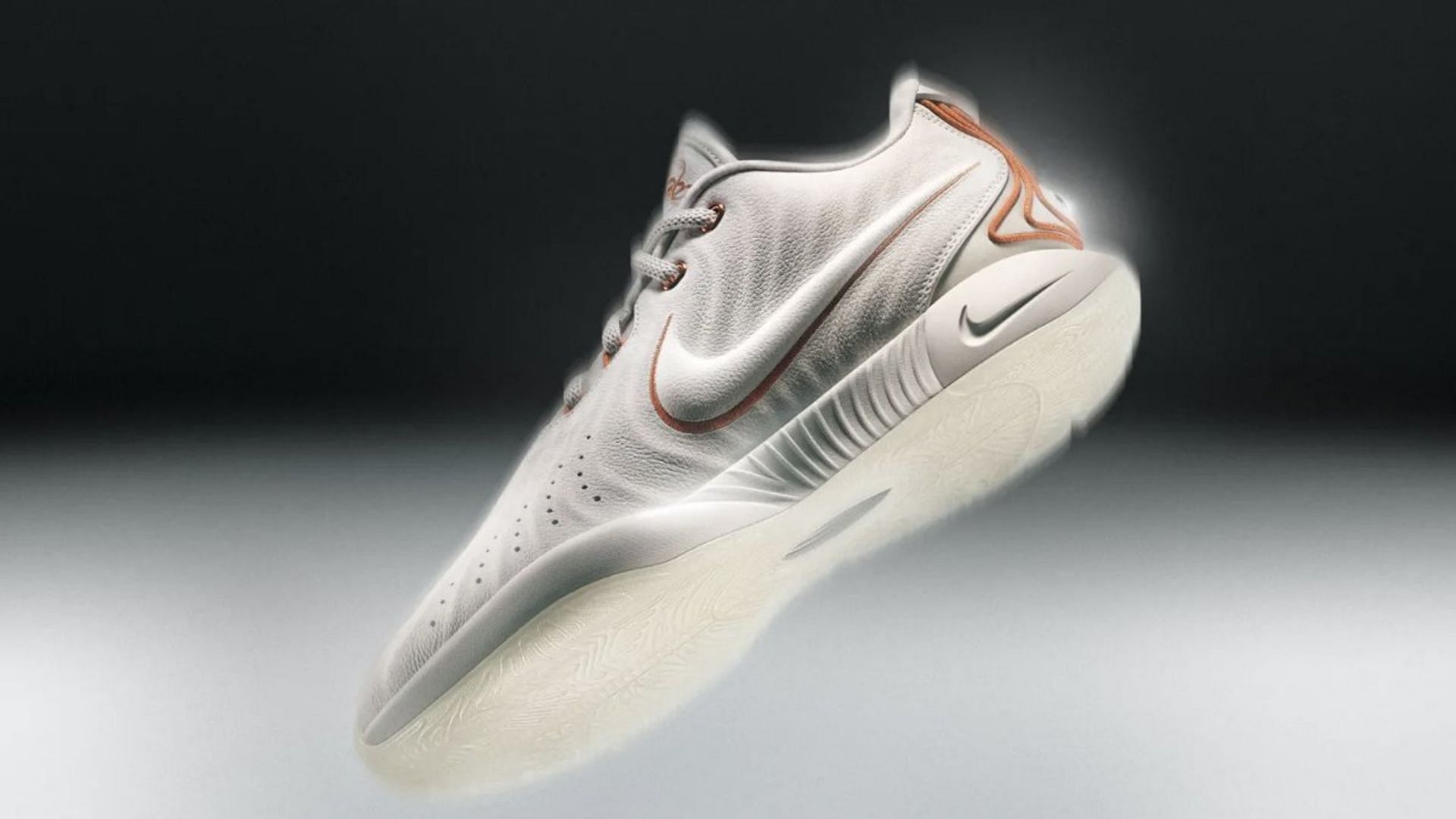 Nike LeBron 21 sneakers (Image via Nike)