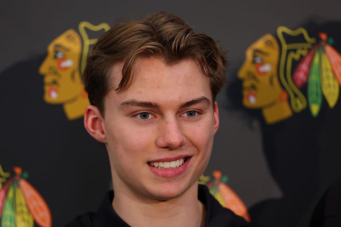 Connor Bedard's mother sheds light on Blackhawks star's strict diet plan
