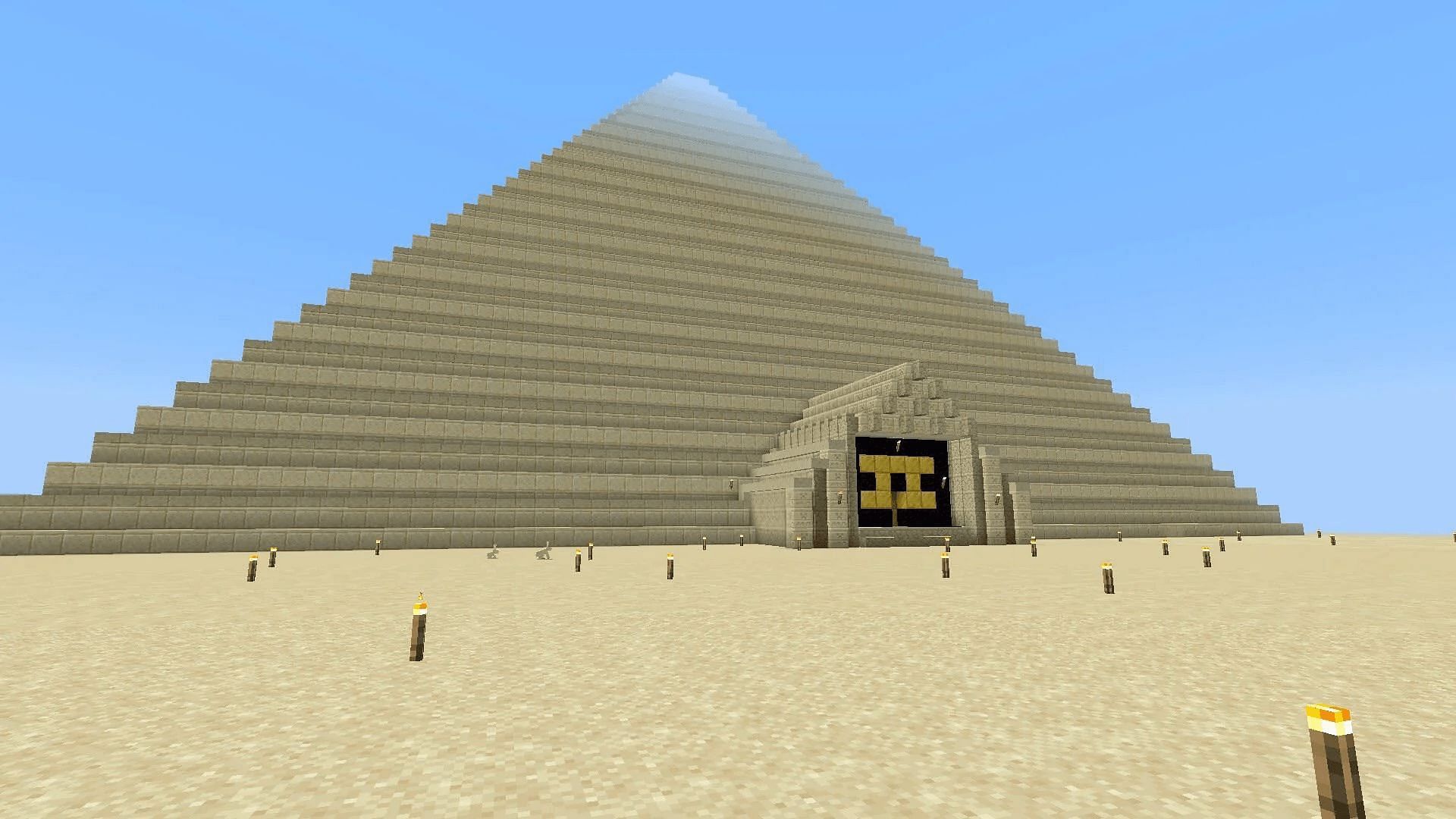 This pyramid design outshines those seen in vanilla Minecraft by quite a bit (Image via Great-Meringue-3821/Reddit)