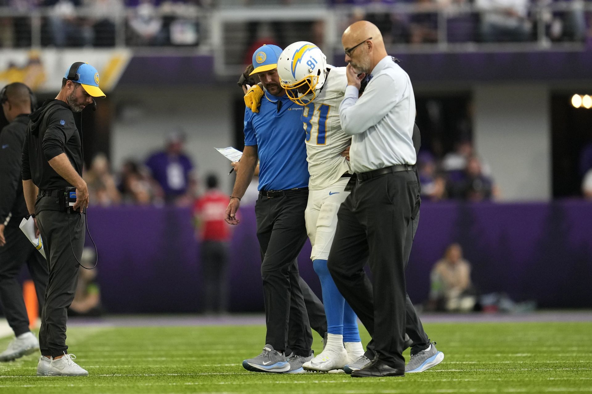 Mike Williams injury update: Chargers WR dealing with ankle injury for Week  13 - DraftKings Network