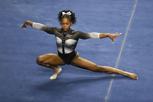 Shilese Jones competes in the floor exercise during the women's senior division of the 2022 U.S. Classic in West Valley City, Utah