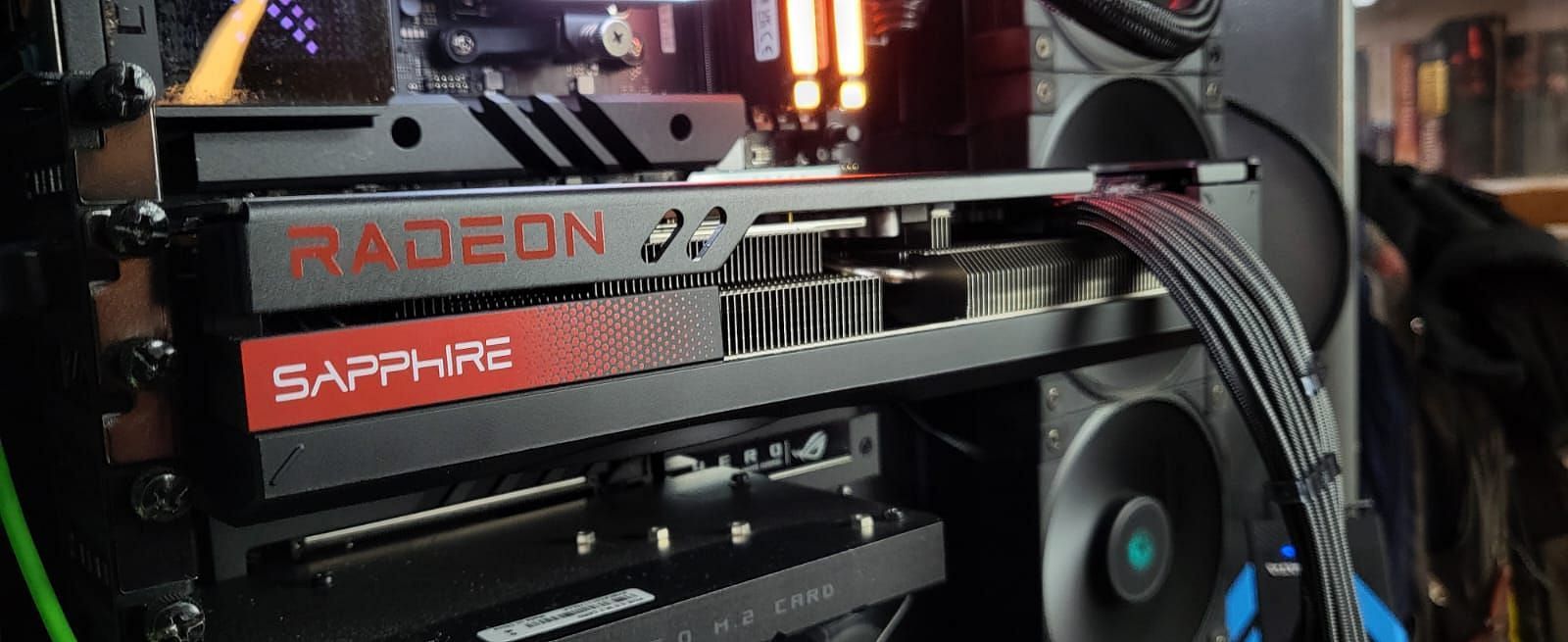 Sapphire Radeon RX 7700 XT (Image via Sportskeeda) 