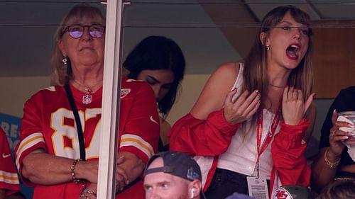 Taylor Swift with Travis Kelce's mom (Image via ABC)