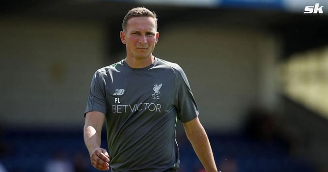 “He is a pure intuition player” – Pep Lijnders says Liverpool star with ‘extreme mentality’ is slowly gaining confidence now