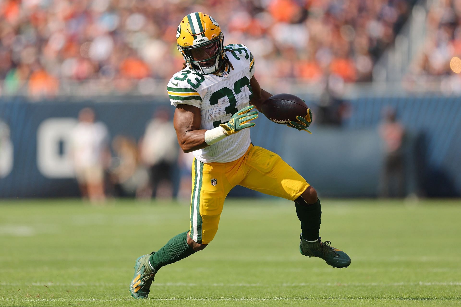 Packers activate RB Aaron Jones