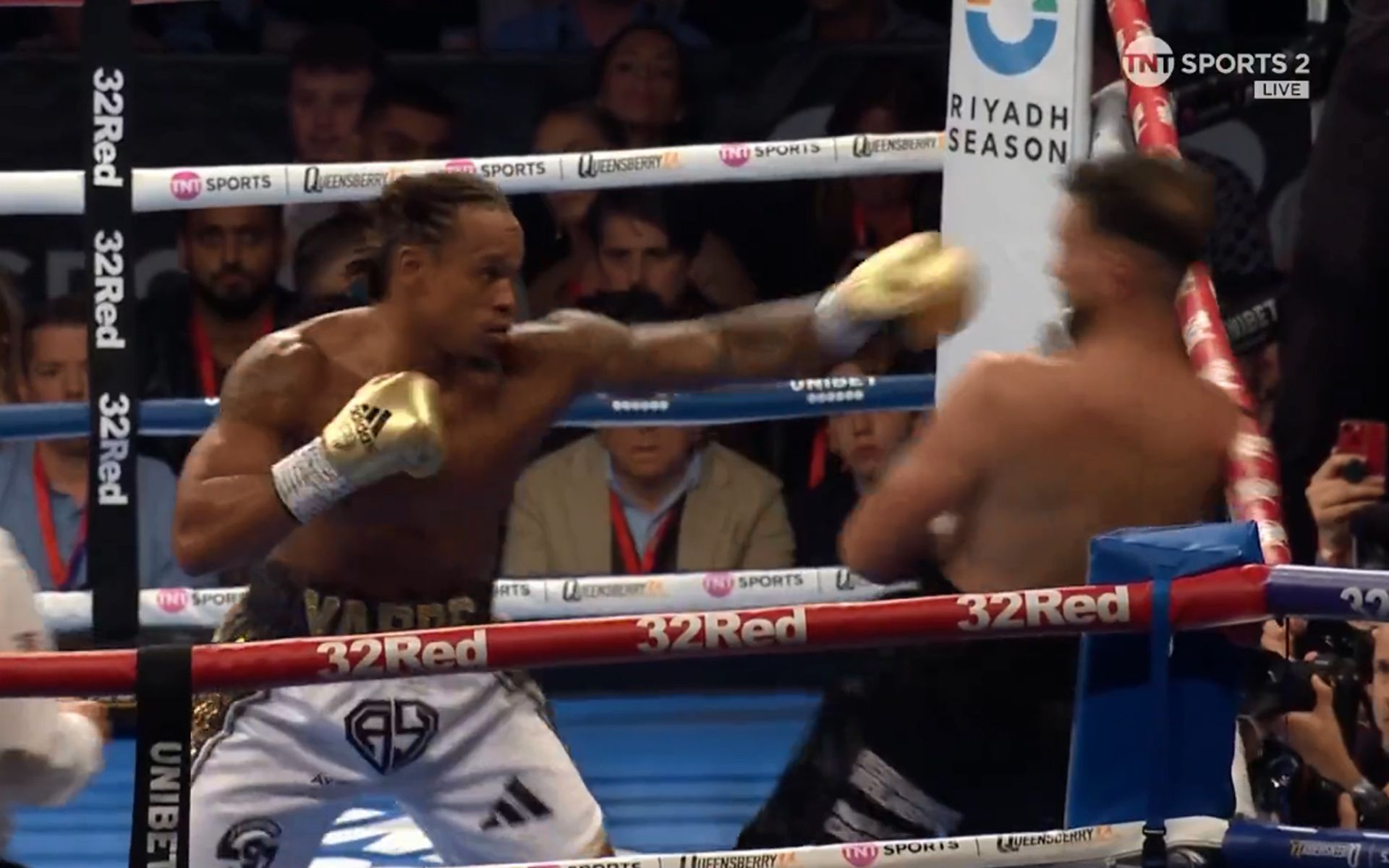 Anthony Yarde vs Jorge Silva (Image via @boxing_social 