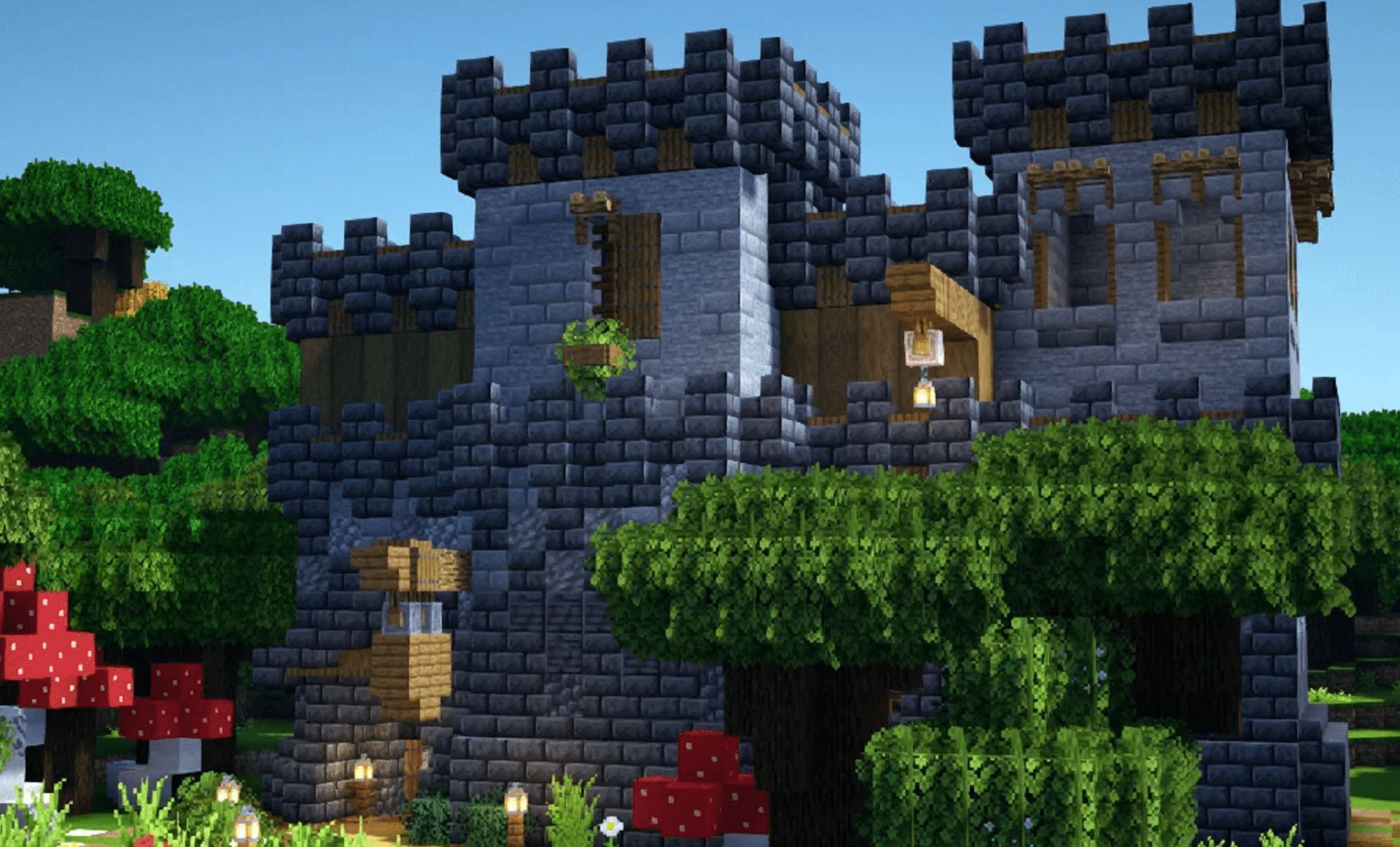 This Minecraft mansion is both fortified and aesthetically appealing (Image via Vanilla_Xtract/Reddit)