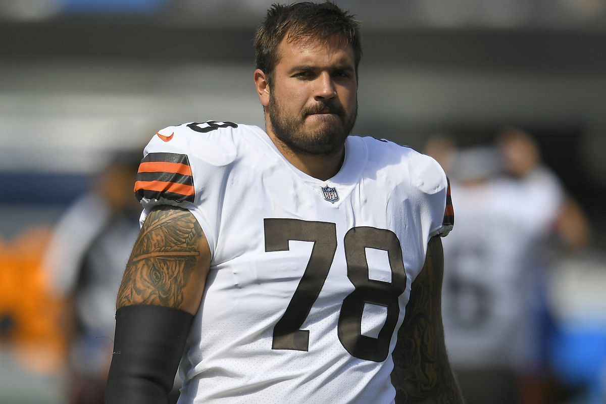 Browns lose starting tackle Jack Conklin for the season after he