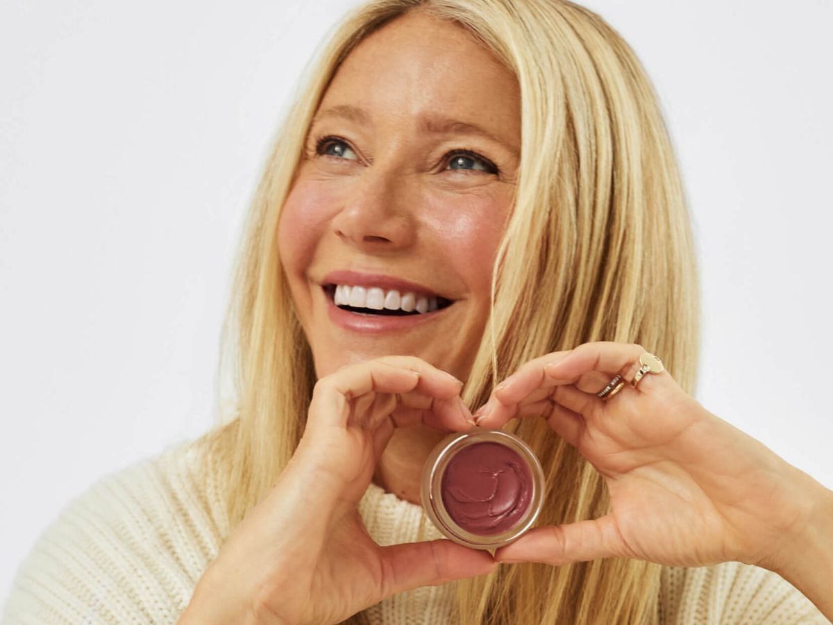 Goop Colorblur Glow Balm (Image via goop.com)