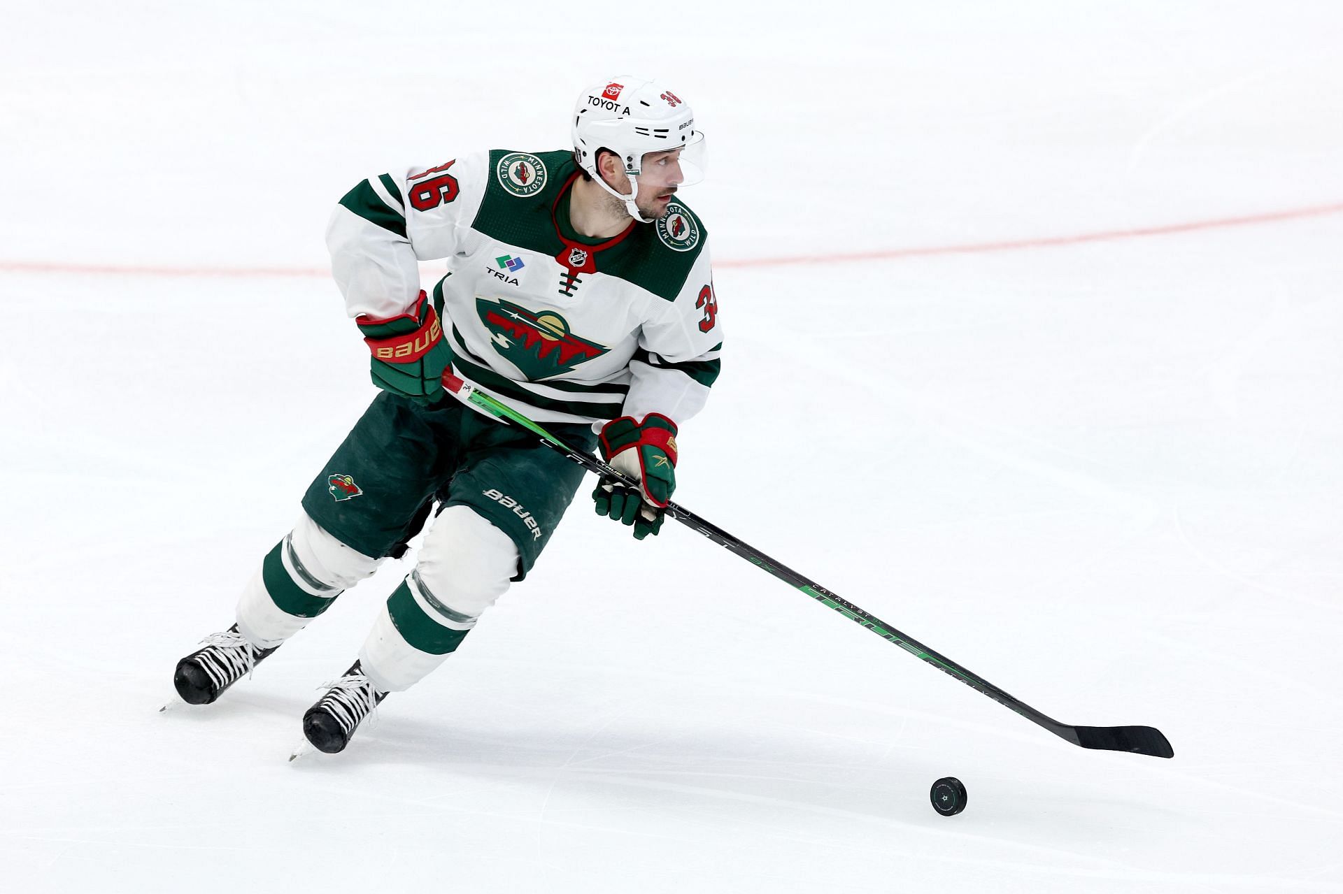 Minnesota Wild Signs Mats Zuccarello to Contract Extension