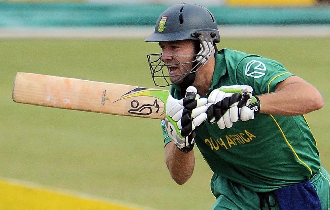 AB de Villiers scored 109 off 99 vs Zimbabwe [Getty Images]