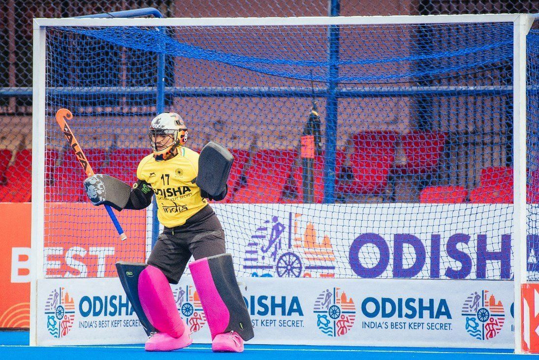 Bichu Devi Kharibam in FIH Pro League action at the Kalinga Stadium.