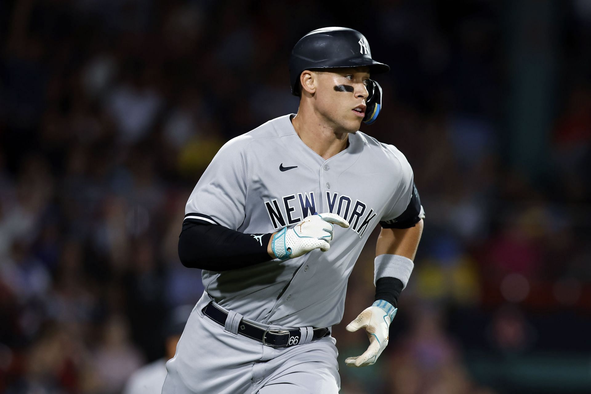 The Yankees secured their victory tonight at Fenway Park with a two run home run by Aaron Judge in the ninth inning.