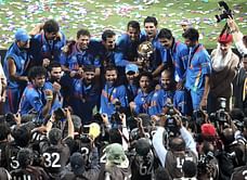 Which 2 Indian cricketers in the World Cup 2023 squad were part of the triumphant 2011 team?