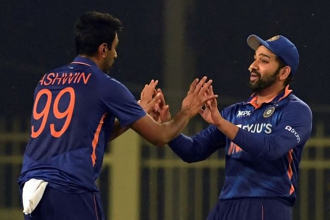 IND vs AUS : रोहित शर्मा ने अश्विन को वनडे टीम में क्यों किया शामिल, पूर्व चयनकर्ता ने बताई अहम वजह