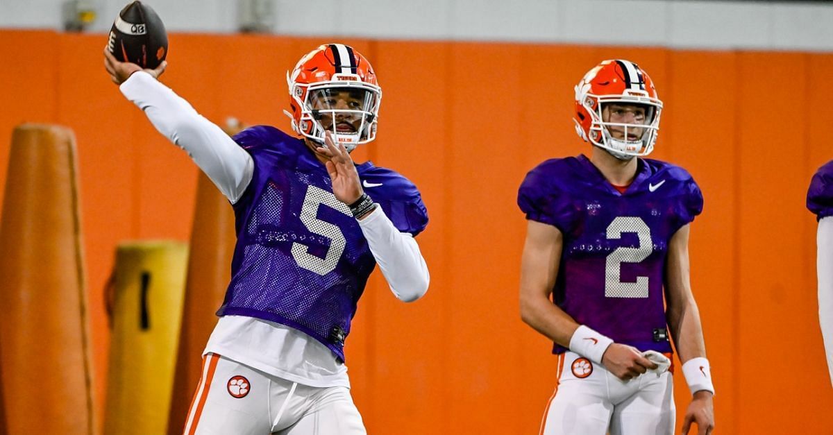 DJ Uiagalelei and Cade Klubnik practicing for Clemson 