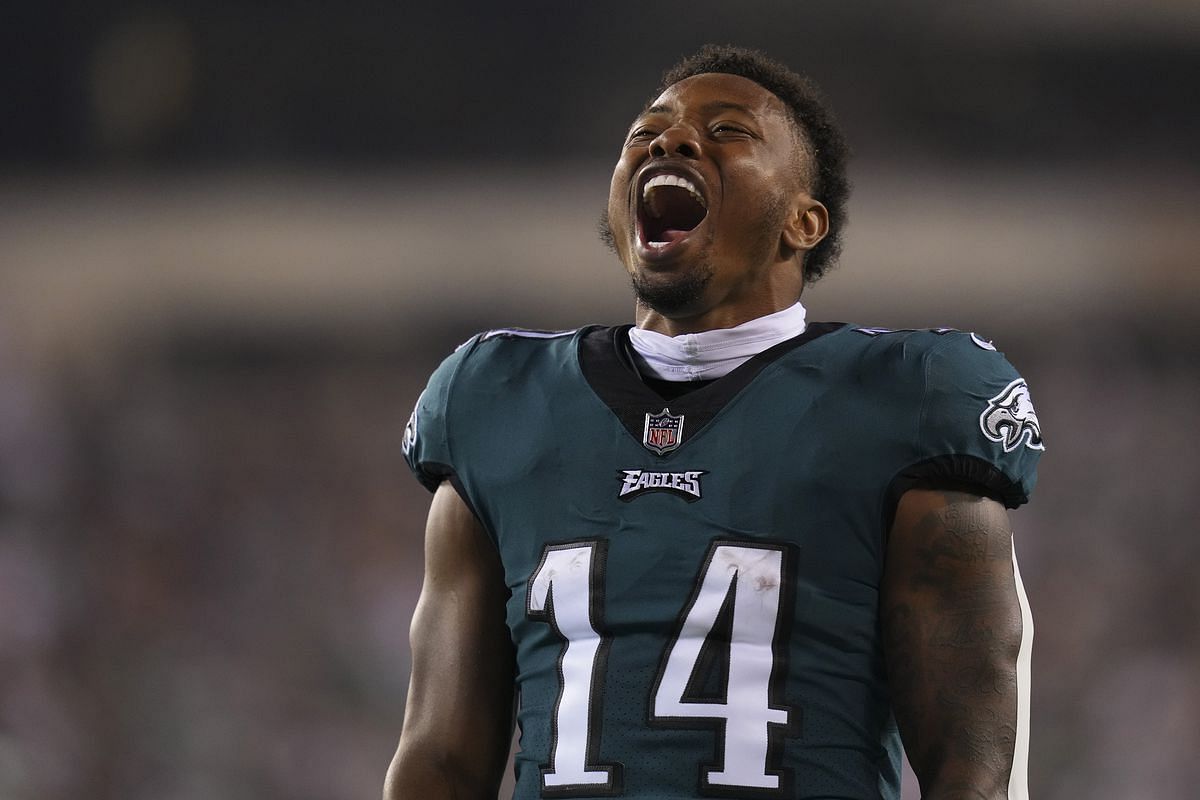 December 5, 2021, East Rutherford, New Jersey, USA: Philadelphia Eagles  running back Kenneth Gainwell (14) reacts after scoring a touchdown in the  second quarter against the Jets at MetLife Stadium in East