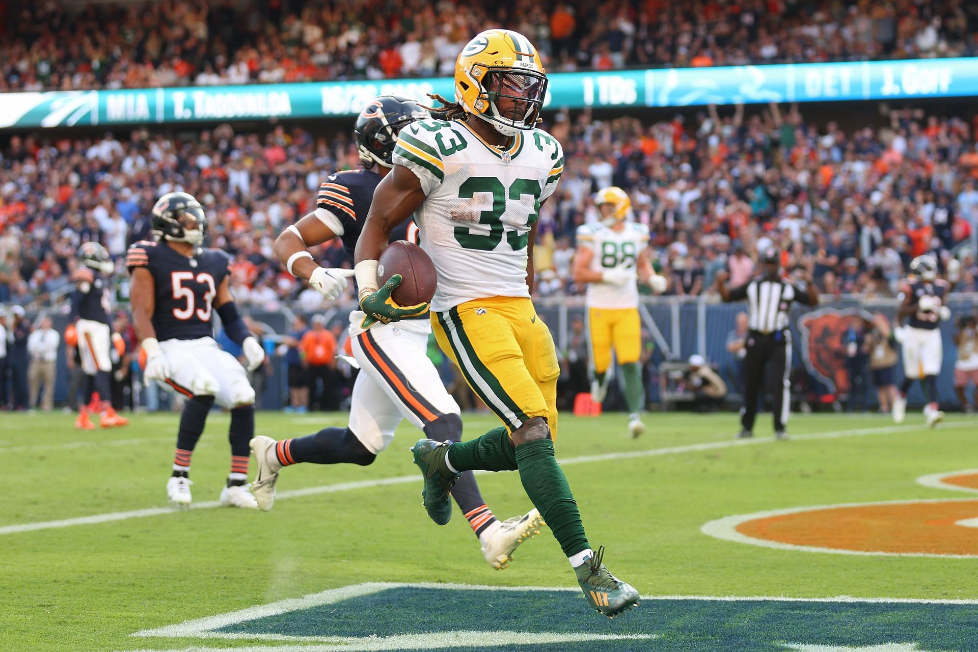 NFL Week 1 injury roundup: Aaron Jones, Diontae Johnson, more