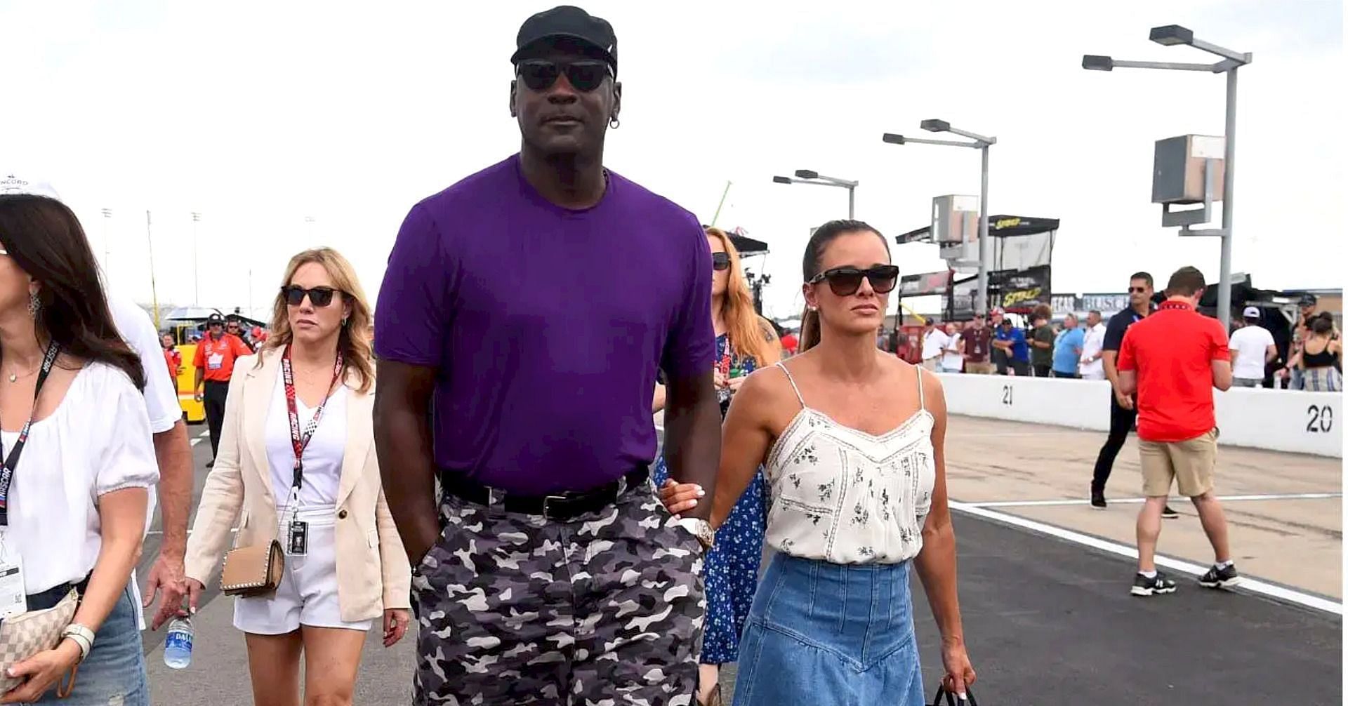 Chicago Bulls legend Michael Jordan and his wife, Yvette Prieto