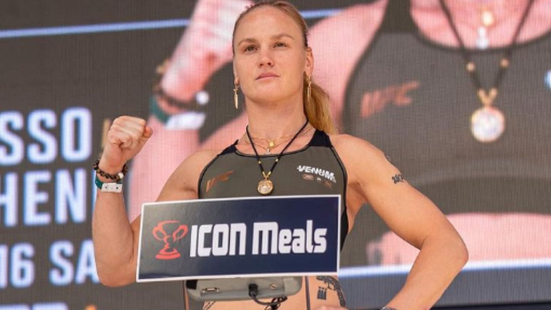 Valentina Shevchenko (left) [Image courtesy of @BulletValentina on Instagram]