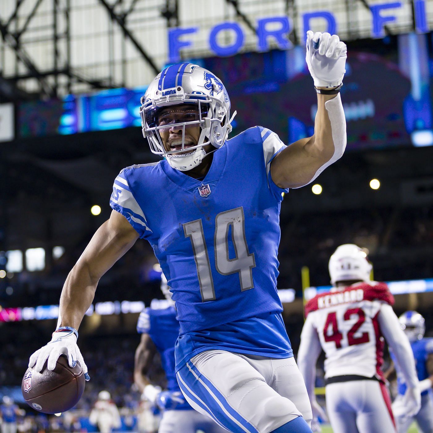 Is Amon-Ra St. Brown playing tonight vs. Packers? Lions WR's availability  status explored