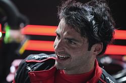 Carlos Sainz opens up on strategy behind intentionally giving Lando Norris DRS at the end of the 2023 F1 Singapore GP