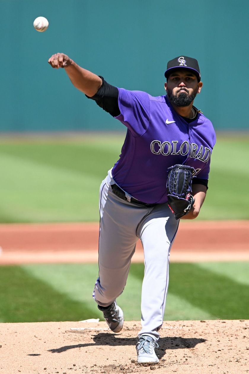 Astros pine tar cheating: Astros fans defend team after Jose Abreu's pine  tar usage sparks fresh cheating allegations: Everyone is baseball does  this lmao