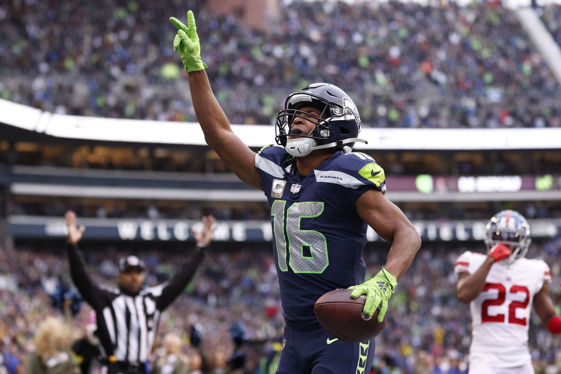 Tyler Lockett Fantasy Projections: Should You Draft Lockett in Fantasy This  Year?