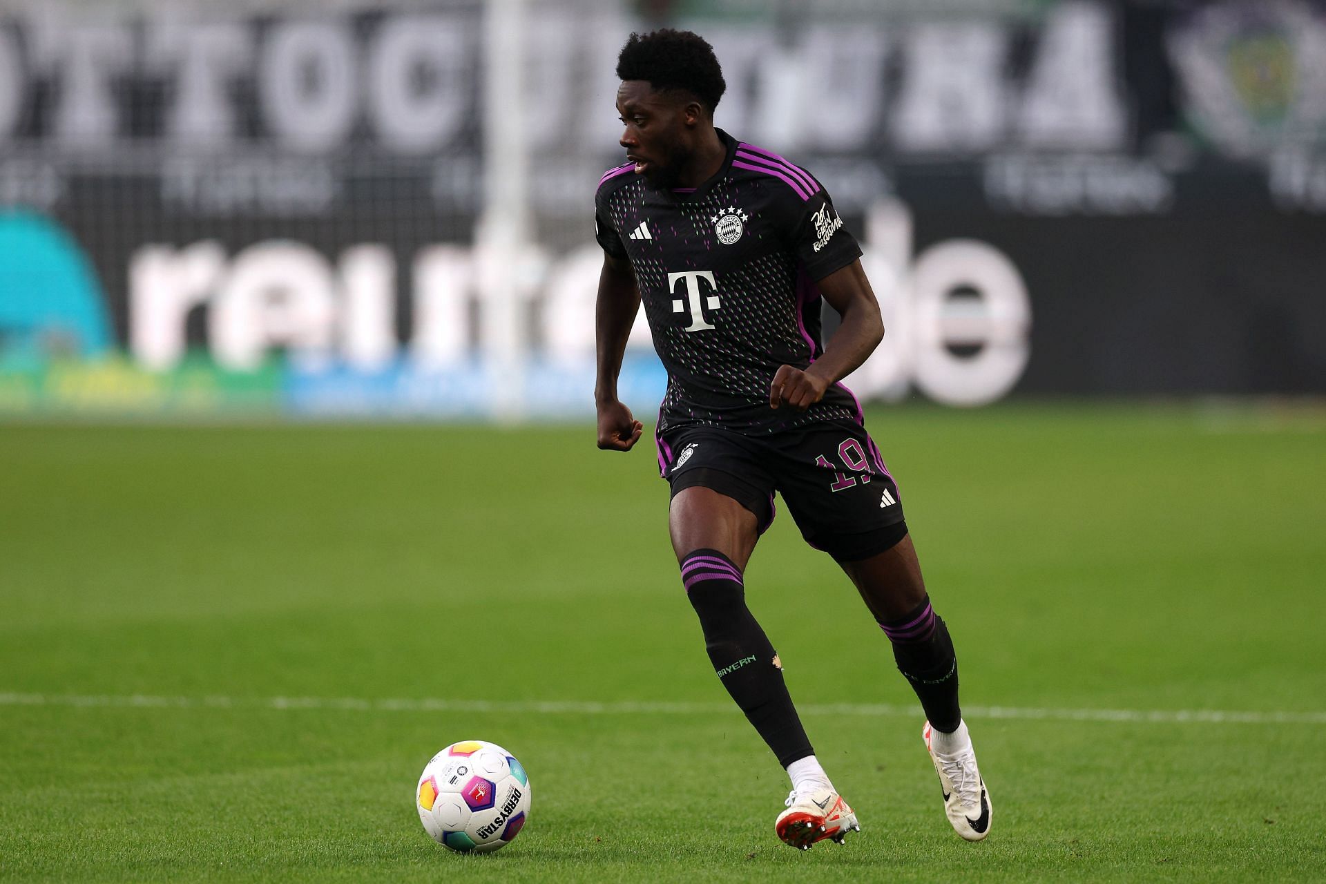 Alphonso Davies in action (via Getty Images)