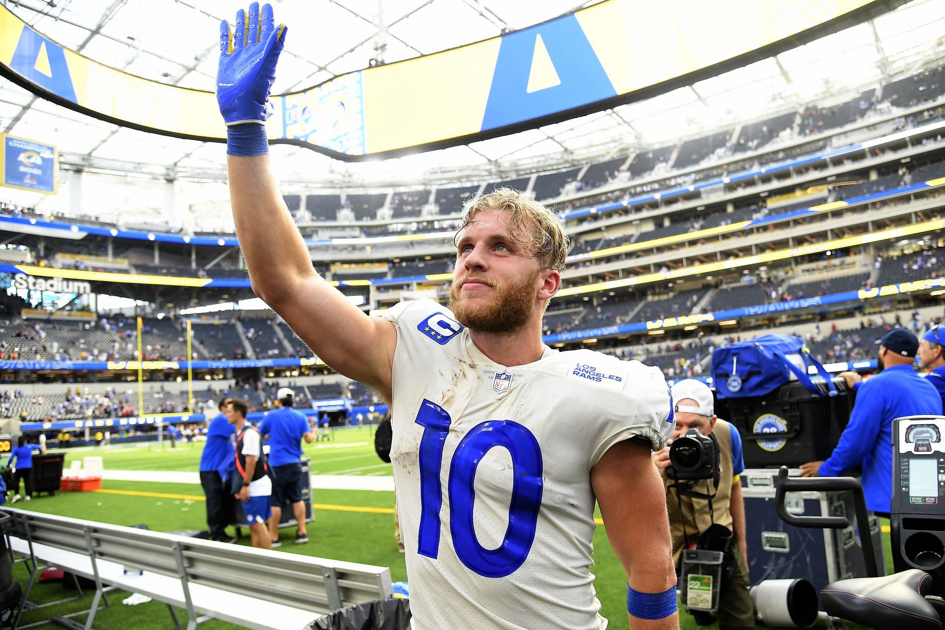 Atlanta Falcons vs. Los Angeles Rams