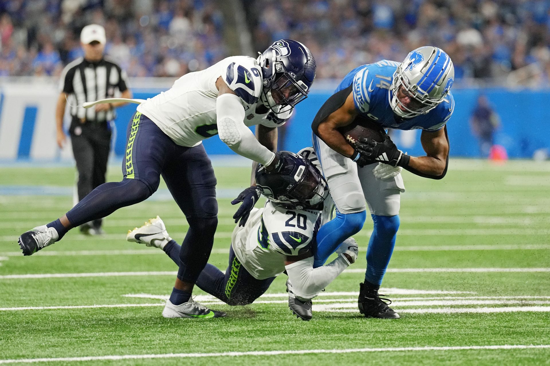 Amon-Ra St. Brown injury update: Detroit Lions WR 'day-to-day' - Pride Of  Detroit