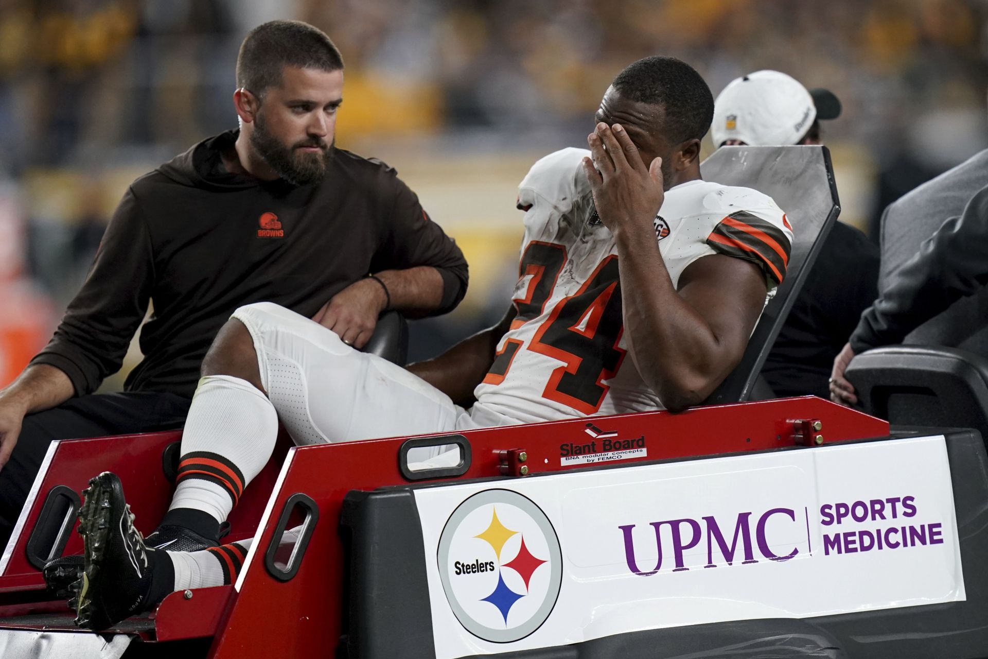 Browns RB Nick Chubb out for season; Kareem Hunt could return, National