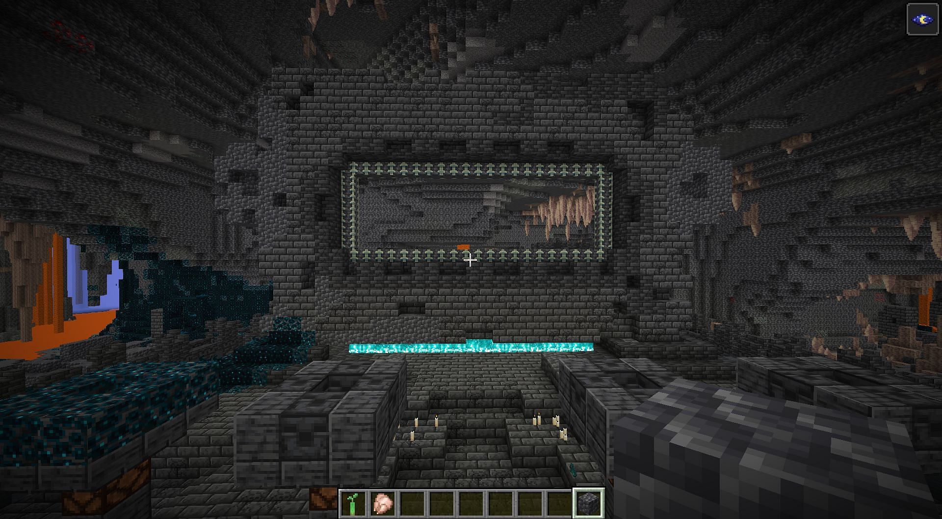 Swift Sneak Minecraft enchantment can only be found in ancient city structures (Image via Mojang)