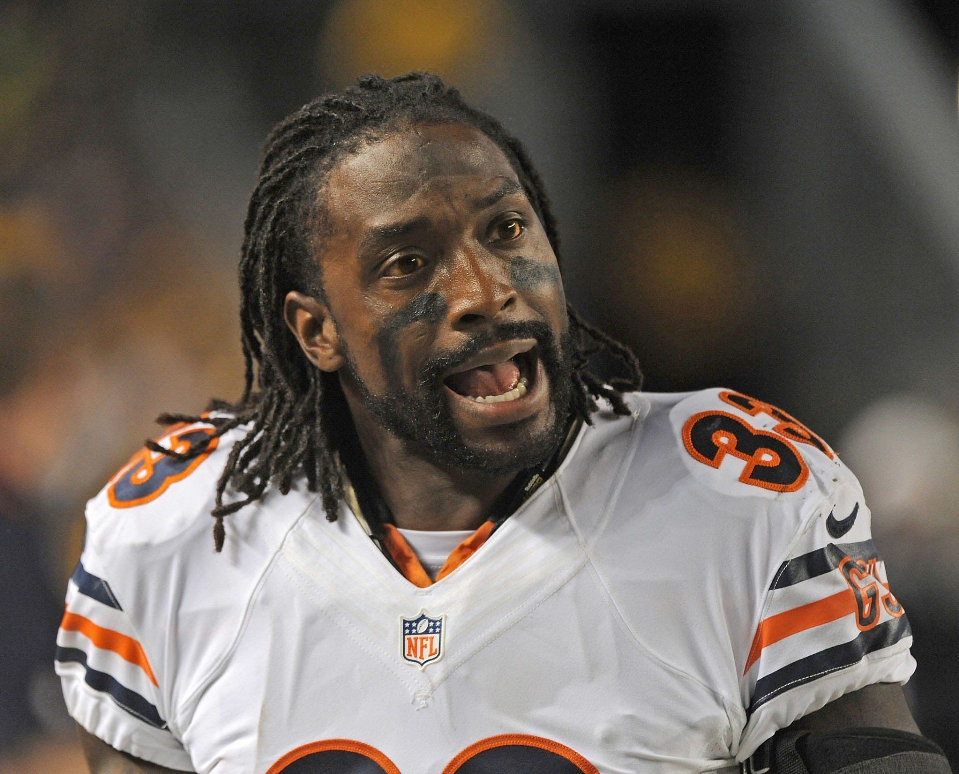 Retired Bears Cornerback Charles Tillman Is an FBI Agent Now, So He Can't  Tell Us Exactly What He Does