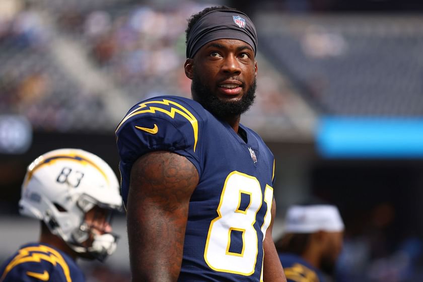 Mike Williams injury: Chargers WR shaken up in Week 1 vs. Dolphins, but  returns - DraftKings Network