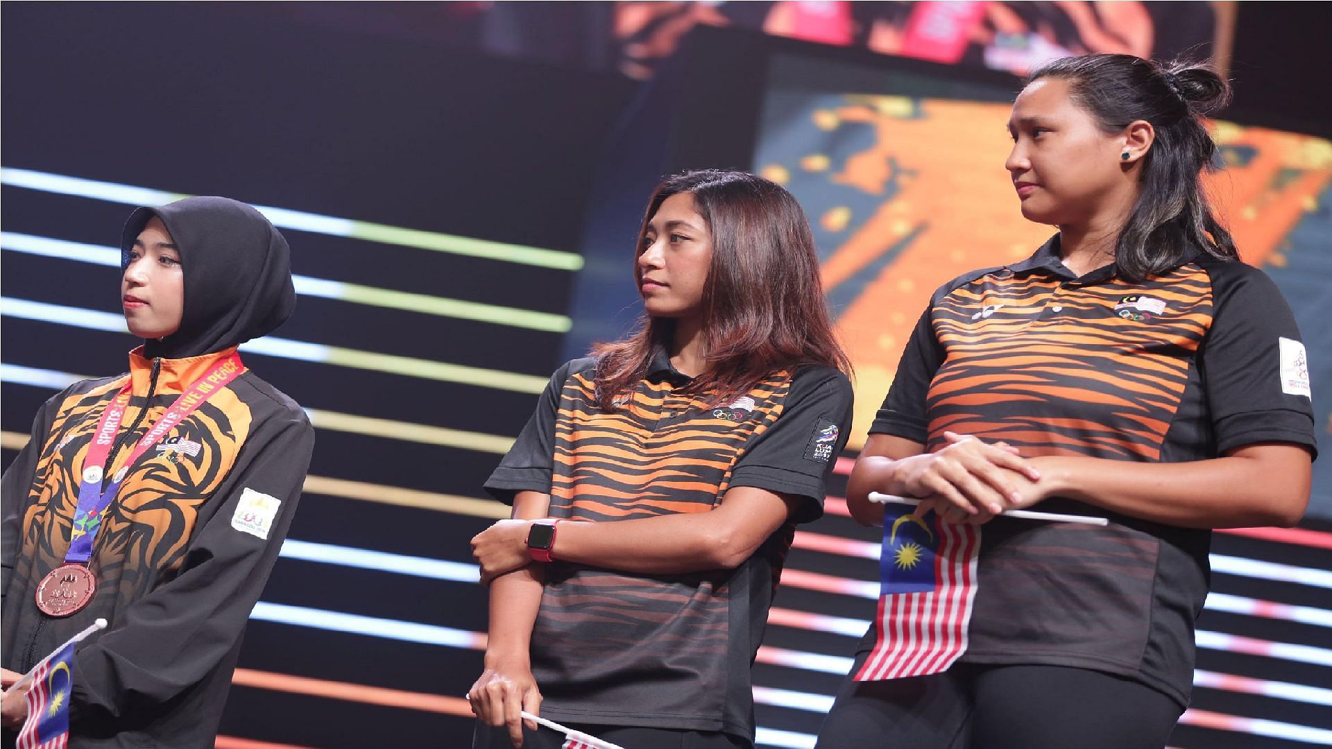 Malaysia&#039;s SEA Games&#039; Women&#039;s Netball gold medalists Fariha Razak and An Najwa (Image via Moonton Games)