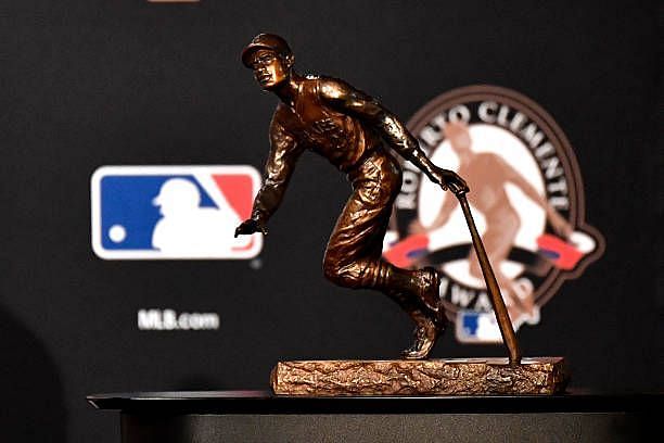 Indians' Carlos Carrasco wins MLB's Roberto Clemente Award