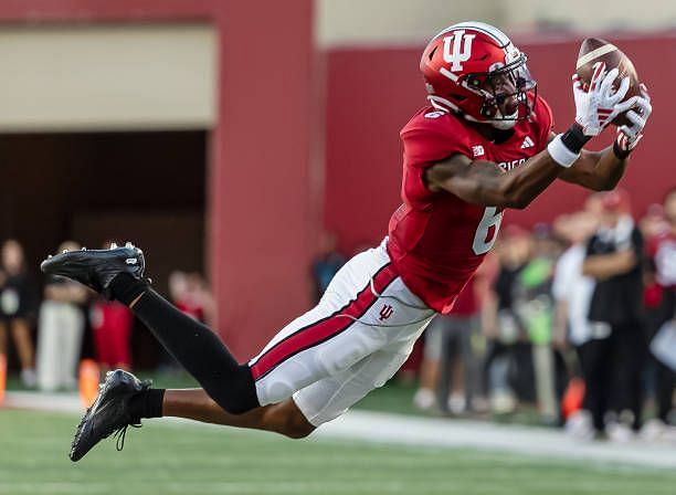 2025-ncaa-football-standings-latest-college-football-team-rankings