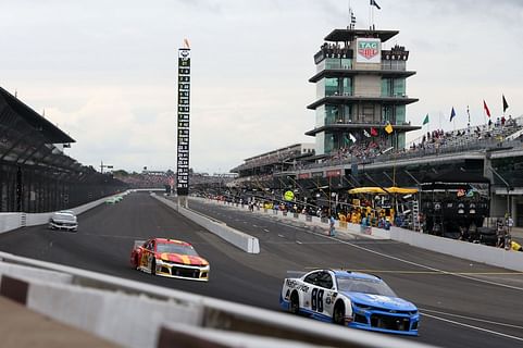 How to watch NASCAR Coke Zero Sugar 400 Cup Series, Washington Commanders,  Navy vs. Notre Dame this Saturday – NBC4 Washington