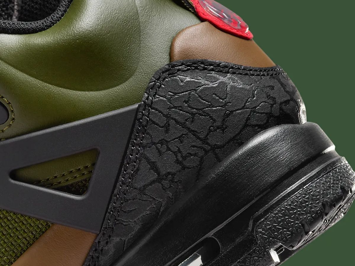 Jordan Spiz&rsquo;ike Duckboot Heel view (Image via Twitter/@2RawRadio)