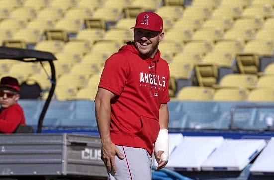 Download American Baseball Player Mike Trout Wallpaper