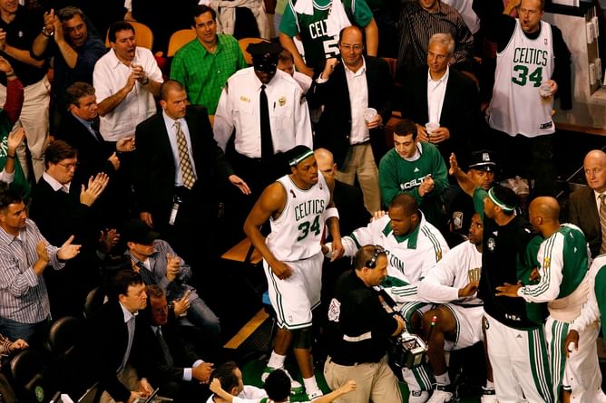 "Nearest restroom" - NBA fans mercilessly roast Paul Pierce by bringing up wheelchair incident as response to his tweet