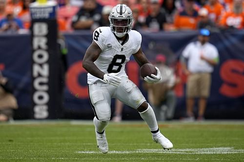 Josh Jacobs during Raiders vs Broncos