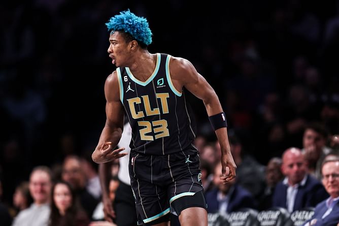 "About to be the Antonio Brown of the NBA" - Fans show no mercy as Kai Jones' bizarre social media behavior continues