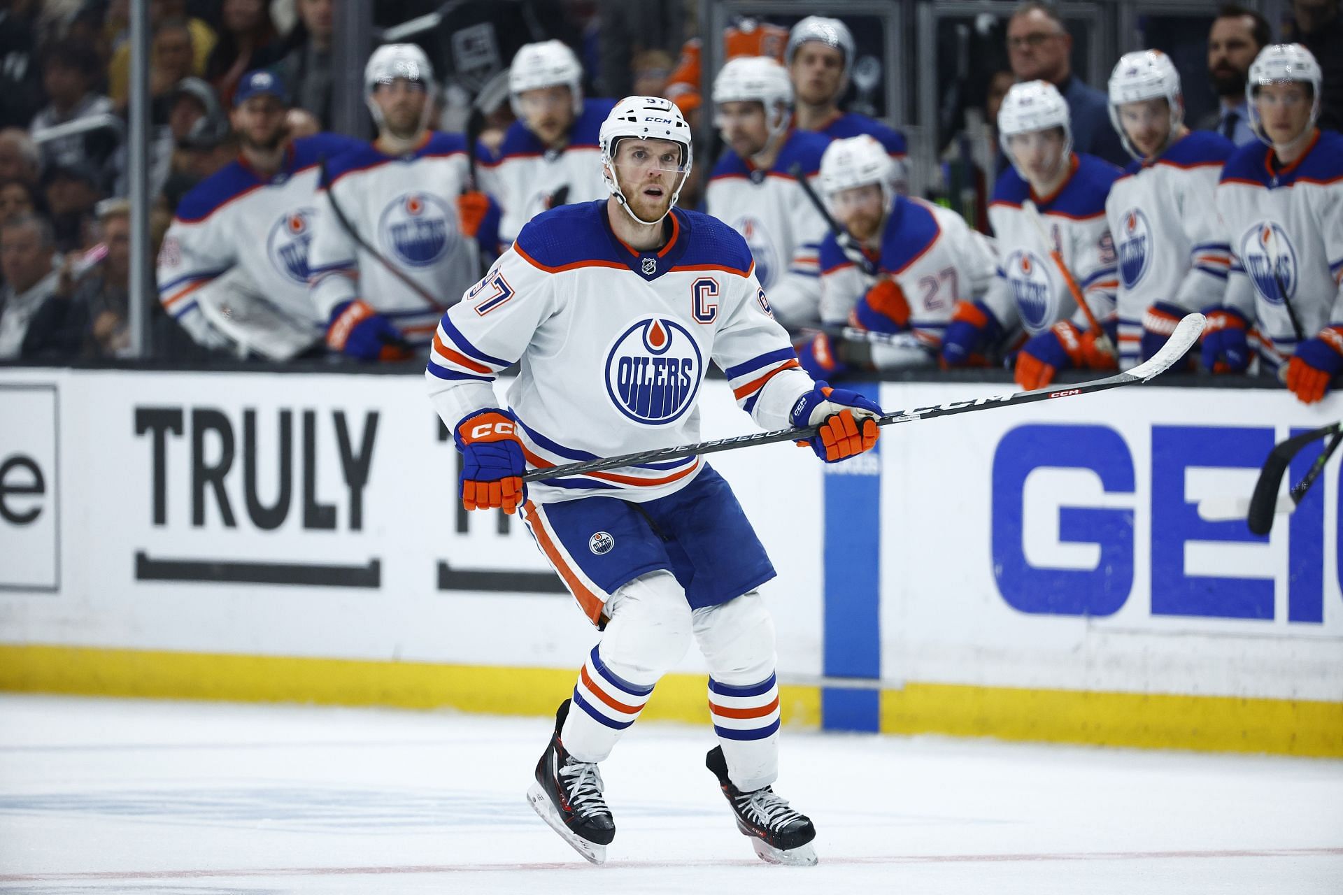 2023-24 Edmonton Oilers Roster - NHL Players 