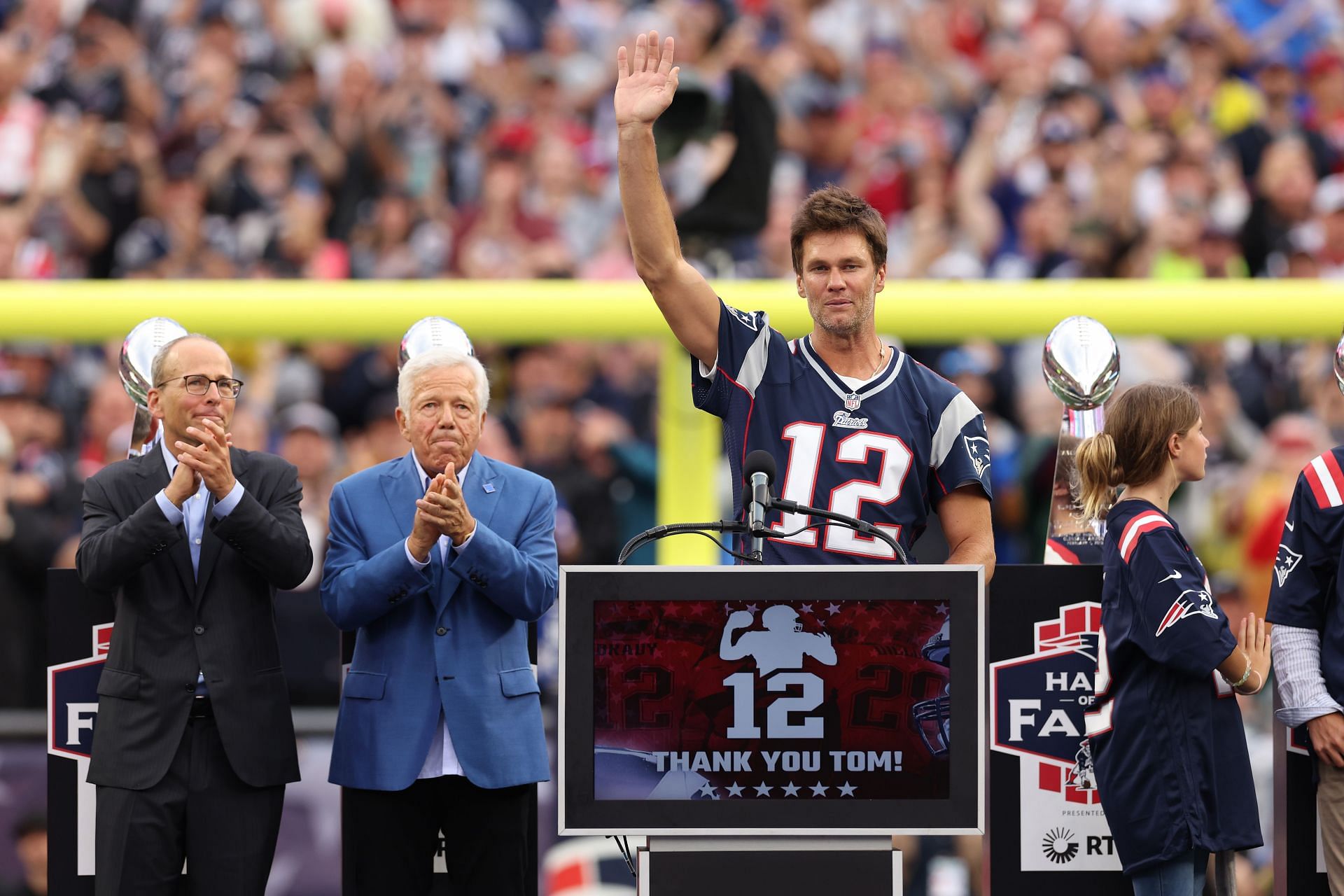 Tom Brady responds to speculation that he might return to NFL and play for  Jets 