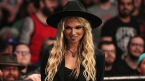 [Photo] Julia Hart reveals her wedding date to AEW star
