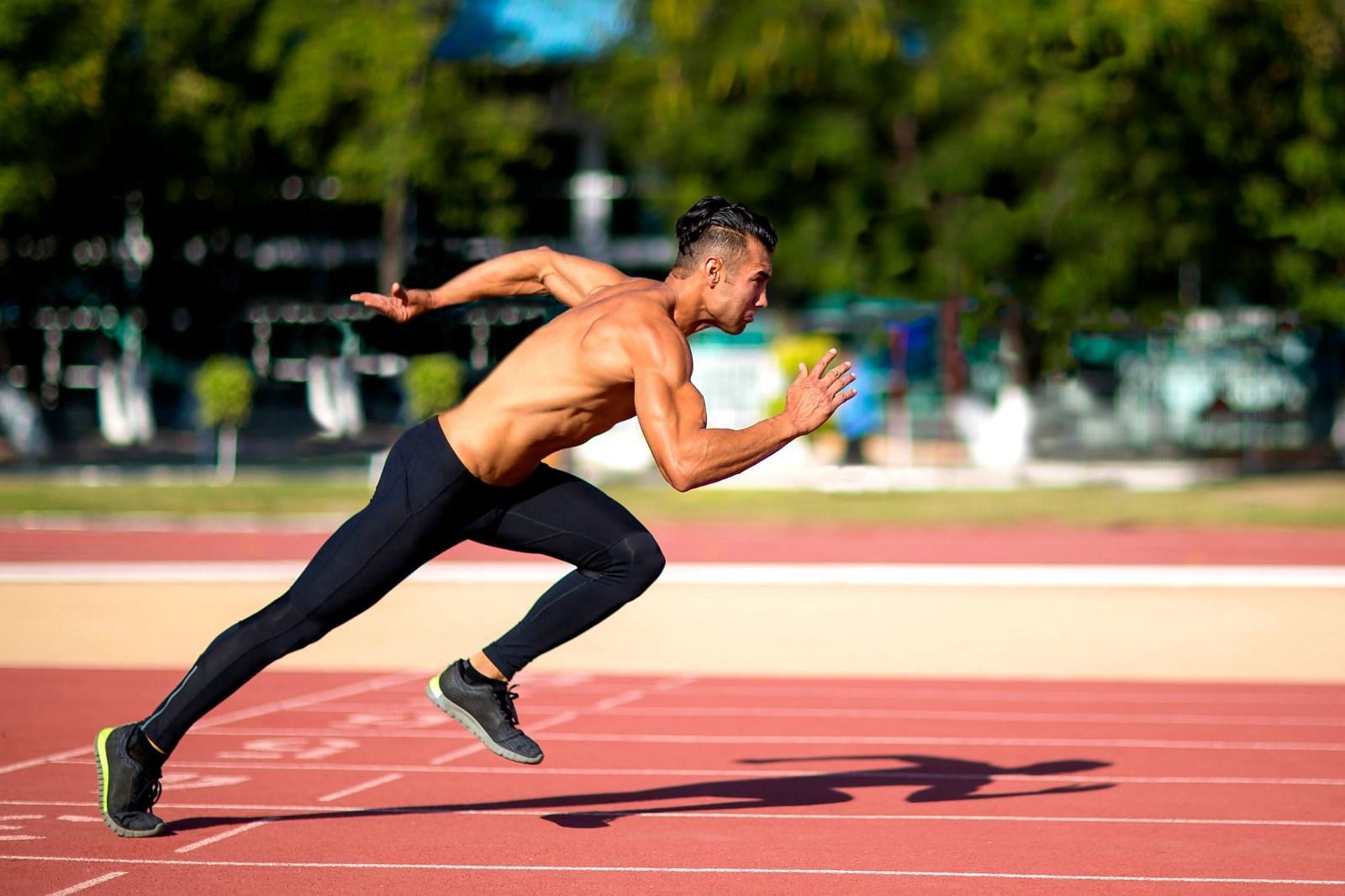 Sprinting burns the most calories (Image via Getty Images)