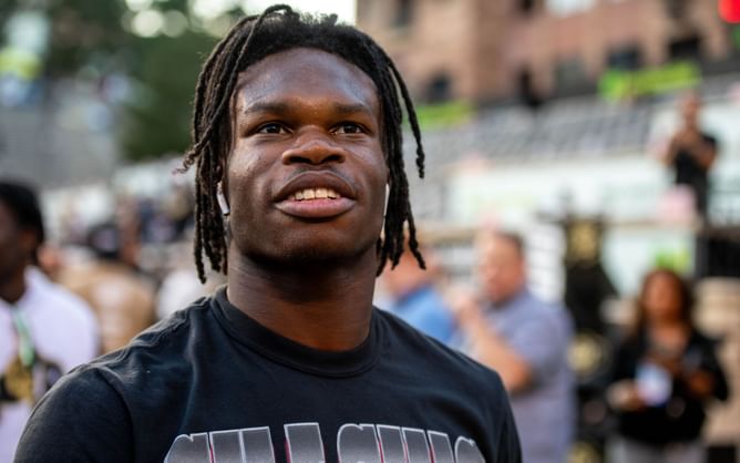 How will Travis Hunter's injury impact his Heisman Trophy contention?